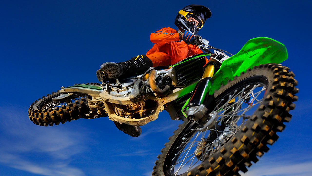 KelbyOne - Essentials for a SPORTS Photography Business 2 KO Website DBlack EssentialsSportsPhotography 050119 NOTEXT 1280X720
