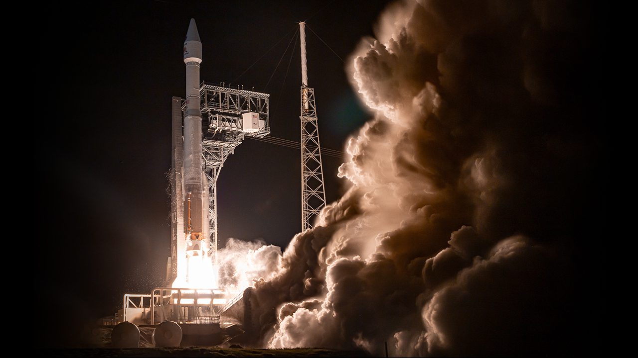 KelbyOne - How to Photograph a Rocket Launch 2 KO AaronWeb EKuna RocketLaunch 1280X720NOTEXT
